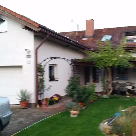 Appartement V Rodinném Domě